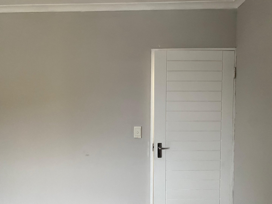 To Let  Bedroom Property for Rent in Northpine Western Cape